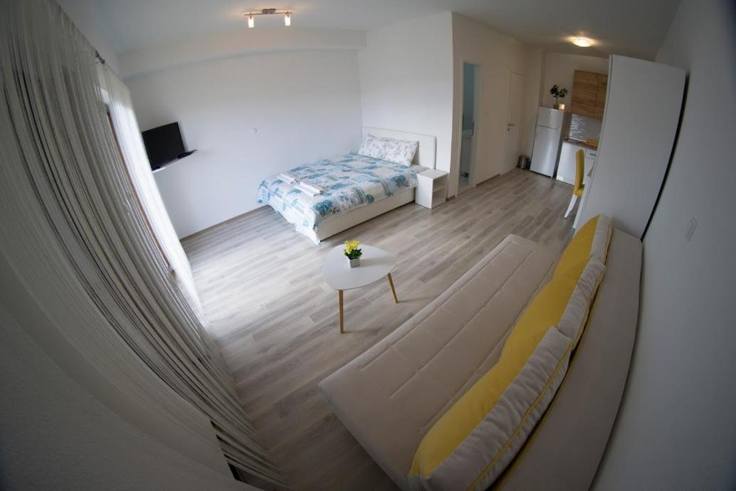 Apartmani Ivkovic+ Trebinje Exterior photo